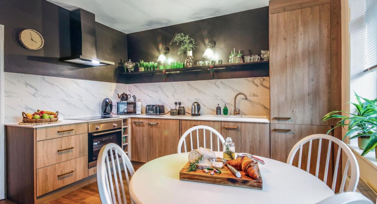 Kira Beach House, Hove Beach Екстериор снимка